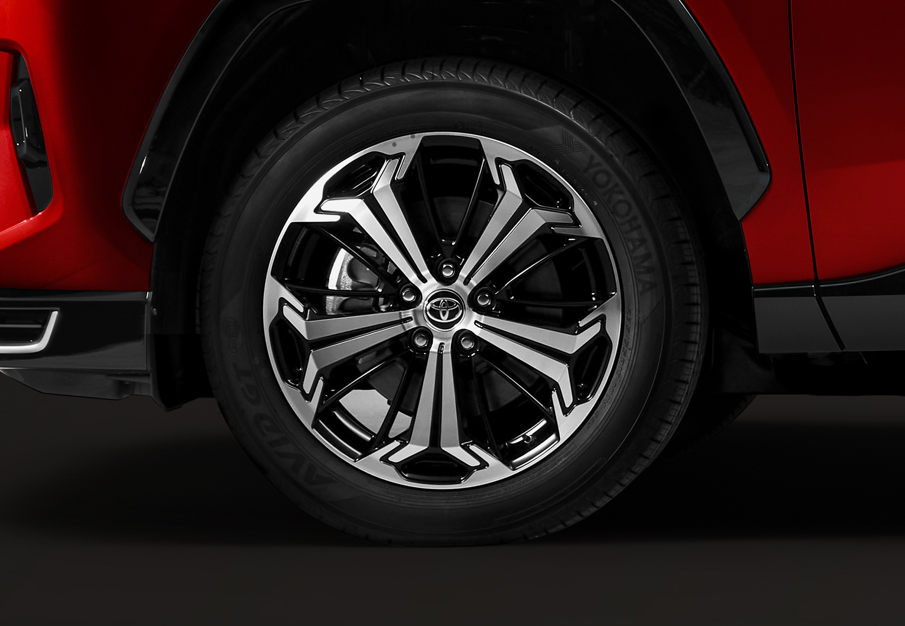 블랙패턴 마감 19인치 휠